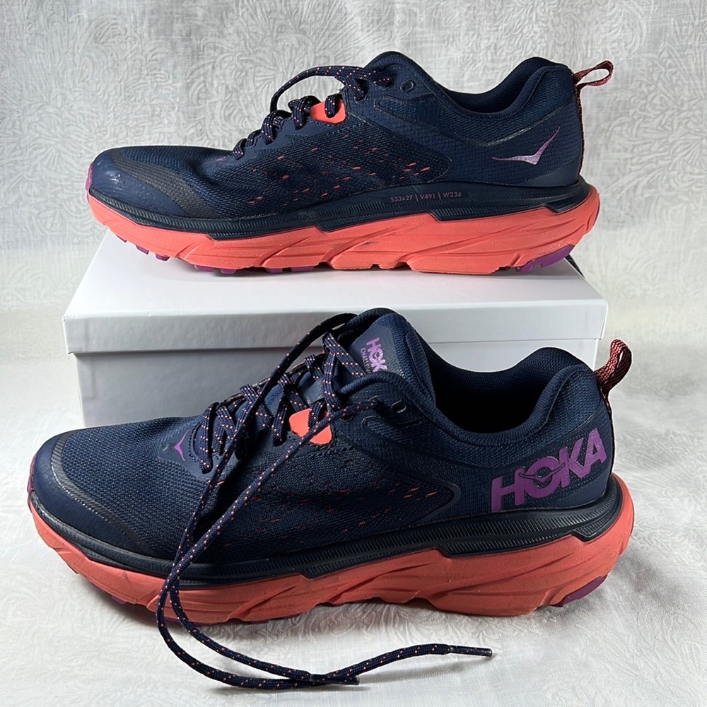 Hoka One One Challenger ATR 6